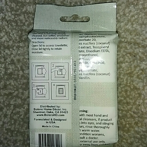 30 ct. Bolero cleansing wipes - Picture 2 of 2